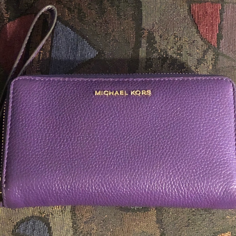Michael Kors Large Cellphone Wristlet